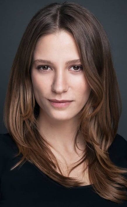 Serenay Sarikaya